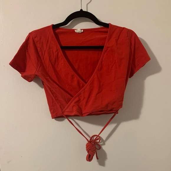 Garage The Pretty Tied Up Tee - Picture 2 of 5